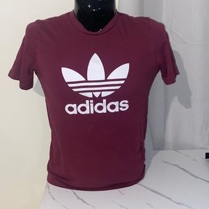 Adidas T- Shirt